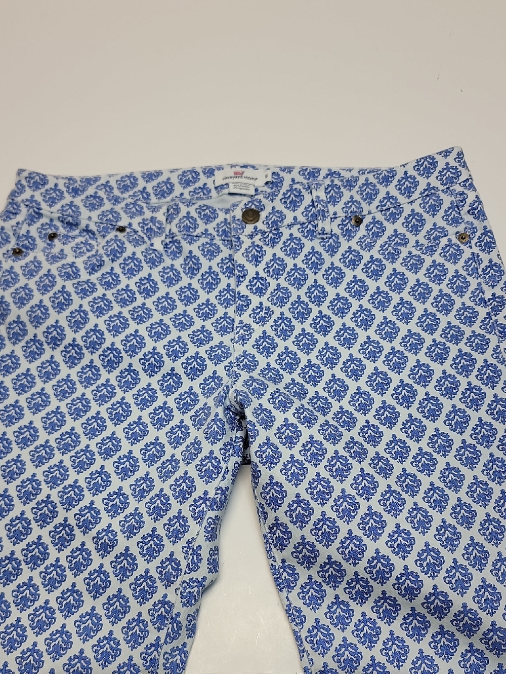 Vineyard Vines Gustavia Blue & White Printed Slim Leg Jeans - Picture 11 of 11